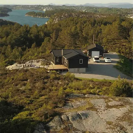 Family-friendly, Secluded With Panoramic Views بيت للعطل *