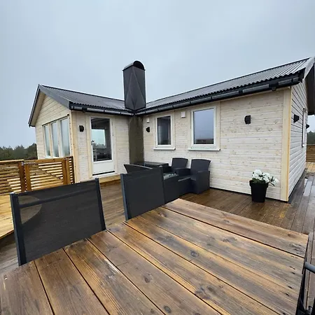 Family-friendly, Secluded With Panoramic Views بيت للعطل Austevoll