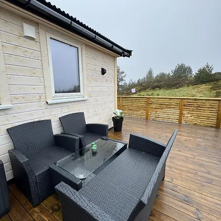 Family-friendly, Secluded With Panoramic Views بيت للعطل *